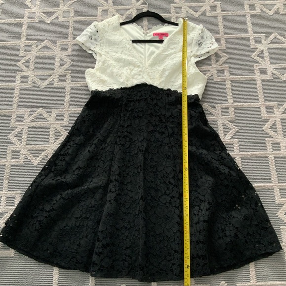 Betsey Johnson Black White Lace Fit and Flare - Picture 9 of 13